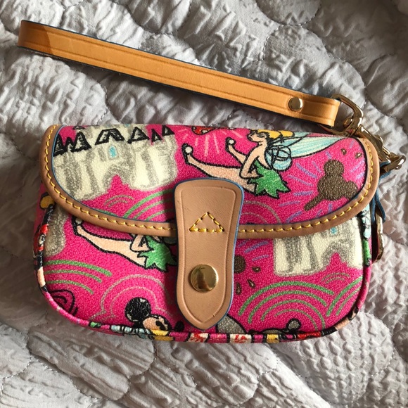 Dooney & Bourke Handbags - Dooney & Bourke Disney clutch | Vintage Disney
